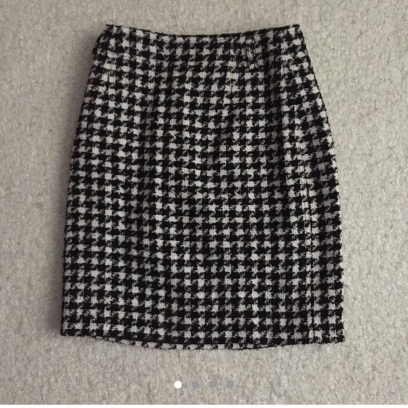 Vintage Black & White Patterned Bodycon Mini Skirt - Picture 1 of 4